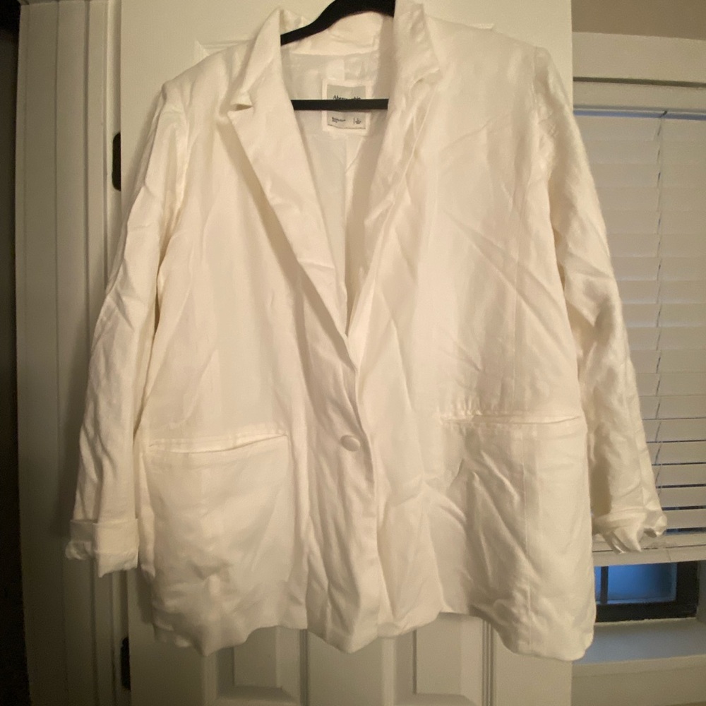 Women's White Abercrombie & Fitch Blazer Size Large